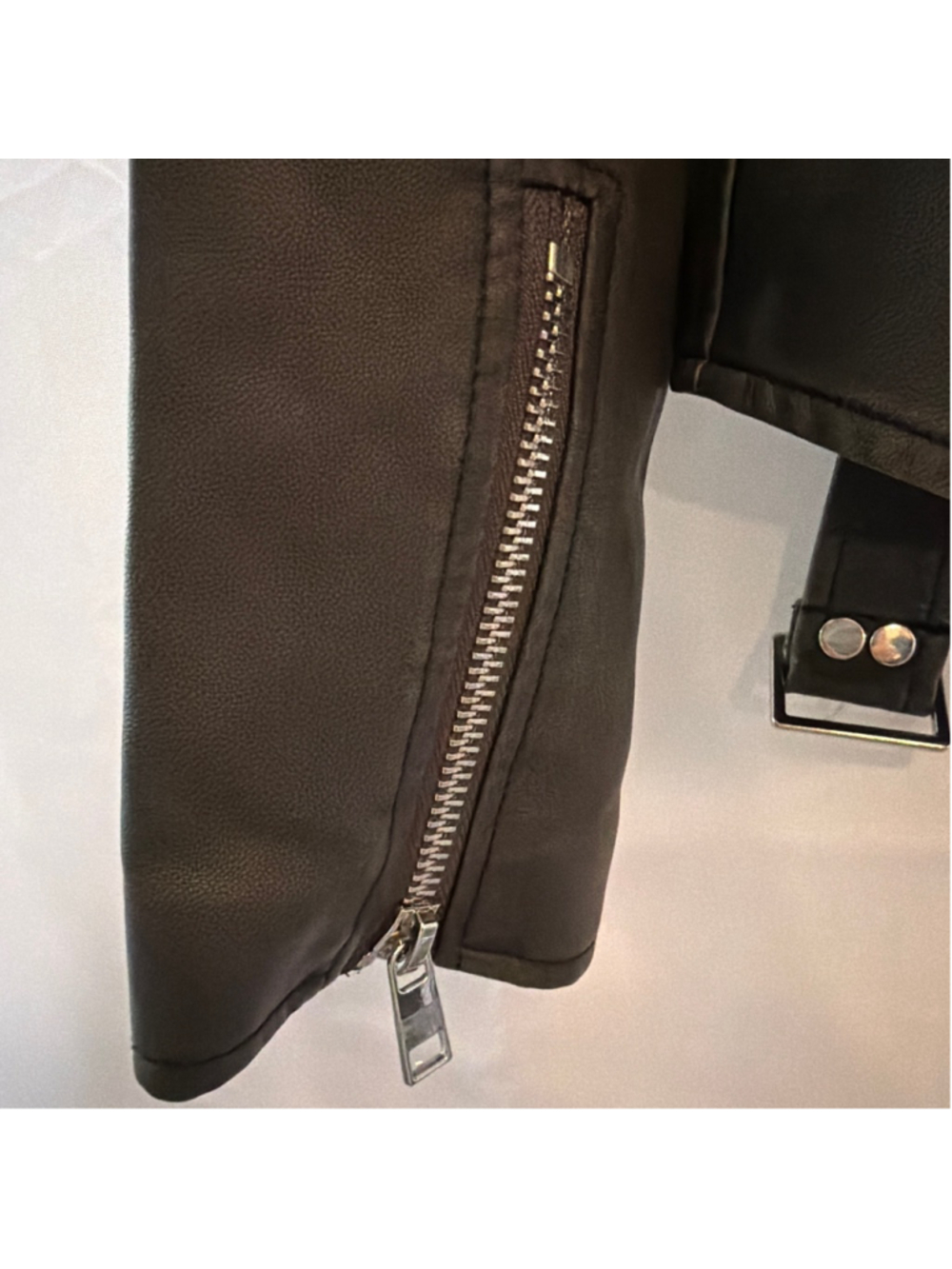 Women's Industry Republic Black Faux Leather Moto Jacket Size M Motorcycle NWT - Picture 6 of 7